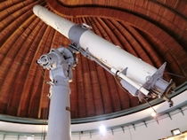 国内最大口径の65㎝屈折望遠鏡