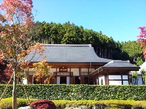 宝徳寺の紅葉と枯山水庭園