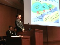 受講生による課題テーマのチーム発表会