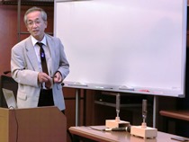 >家泰弘教授の「自然理解の基礎(2)」では音叉の実験で「うなり」現象を確かめた
