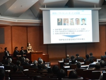 受講生による課題テーマのチーム発表会