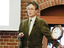 小野塚知二教授・中島隆博准教授による「人文社会科学の俯瞰」講義